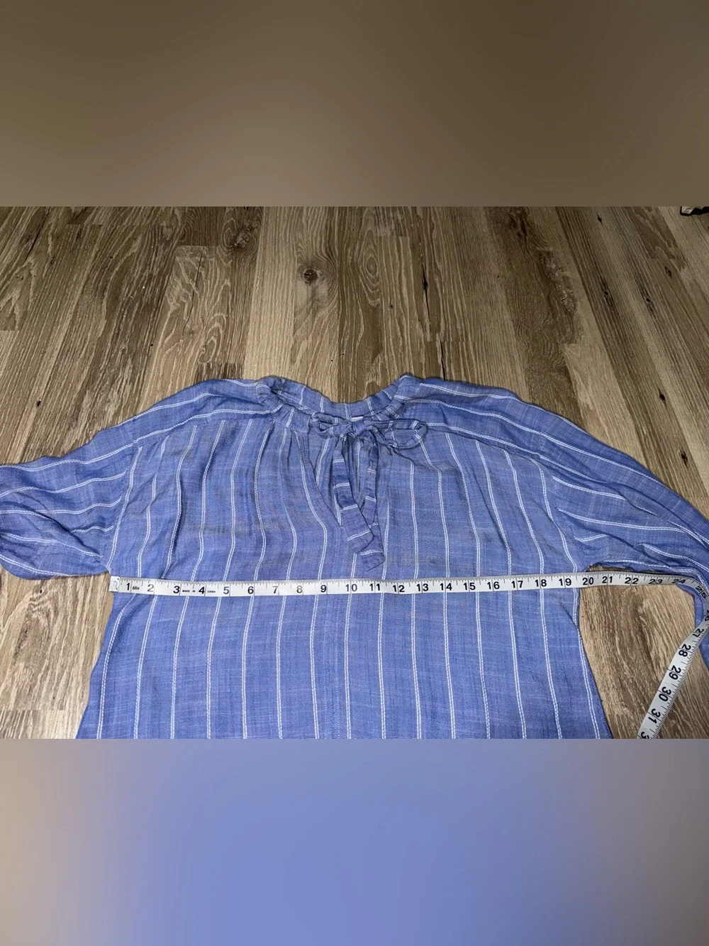 Evereve Tie Blouse Small - Picture 5 of 9